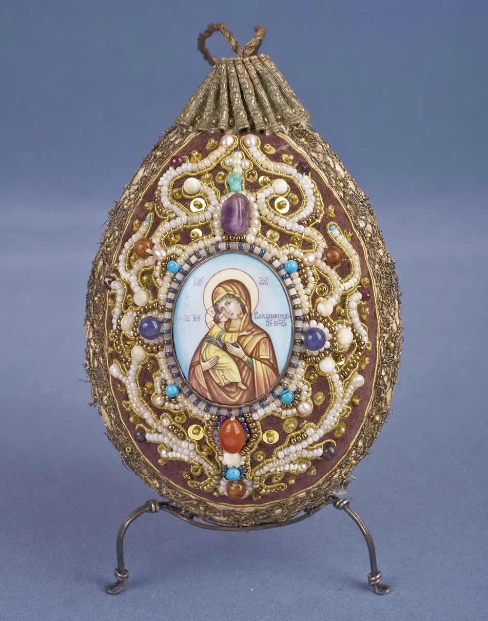 Irina Datiashvili. Moscow. Easter eggs.  Wood, velvet, beads, pearl, semiprecious stones, stained glass, wickerwork, needlework